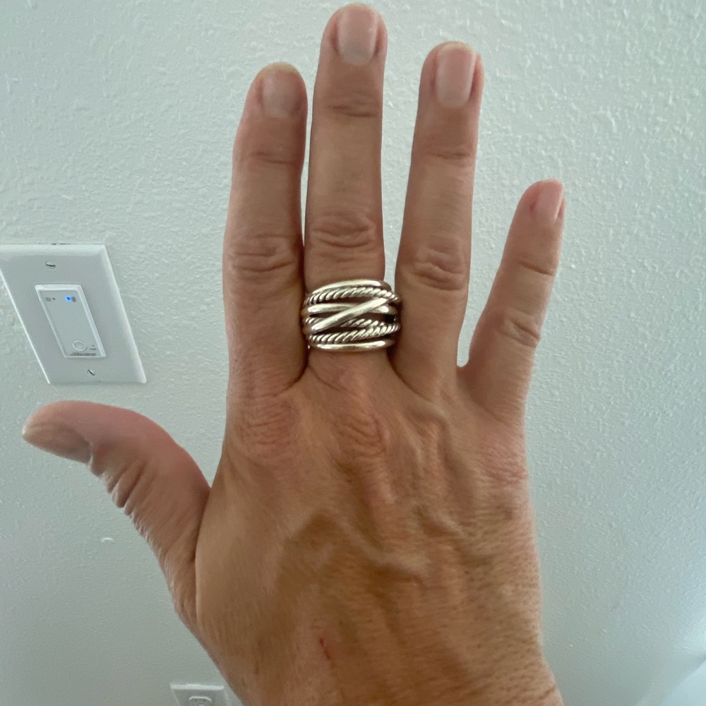 David Yurman crossover ring. Size 8.